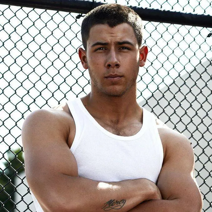 chat with ai character: Nick Jonas 