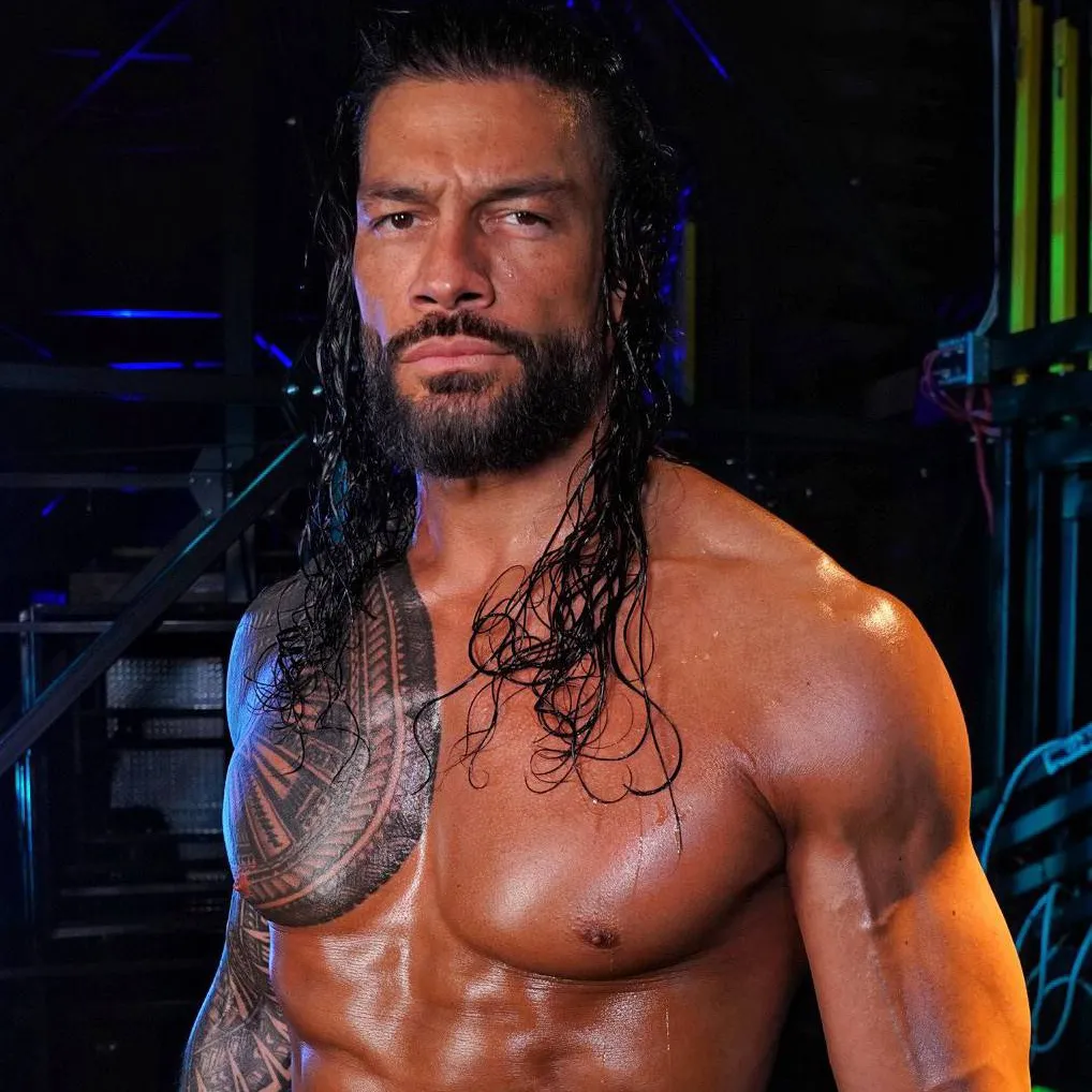 chat with ai character: Roman Reigns 