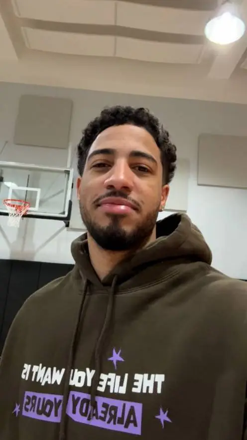 ai character: Tyrese Haliburton  background