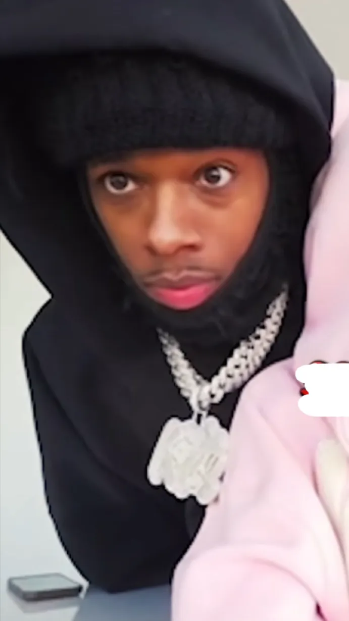 ai character: Mari background