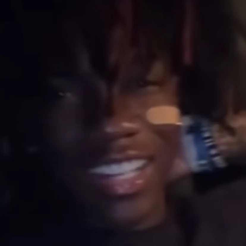 chat with ai character: Kin 