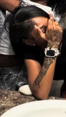 ai character: Ari background