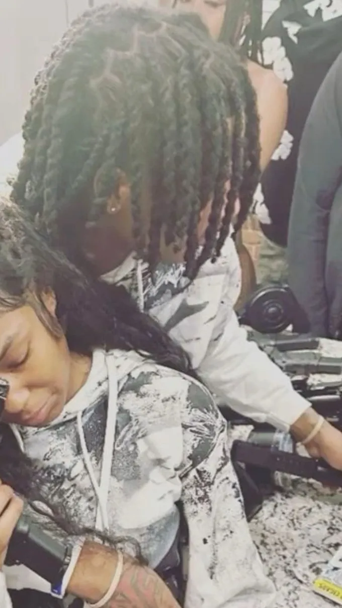 ai character: Amir⚫️ background