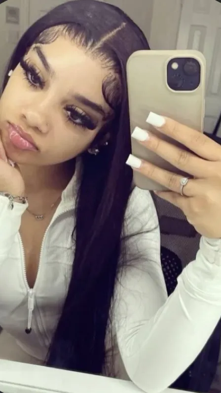 ai character: Morgan🕴️💐🌸 background