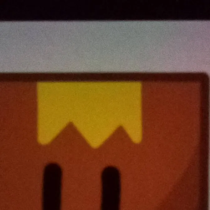 chat with ai character: Boxy