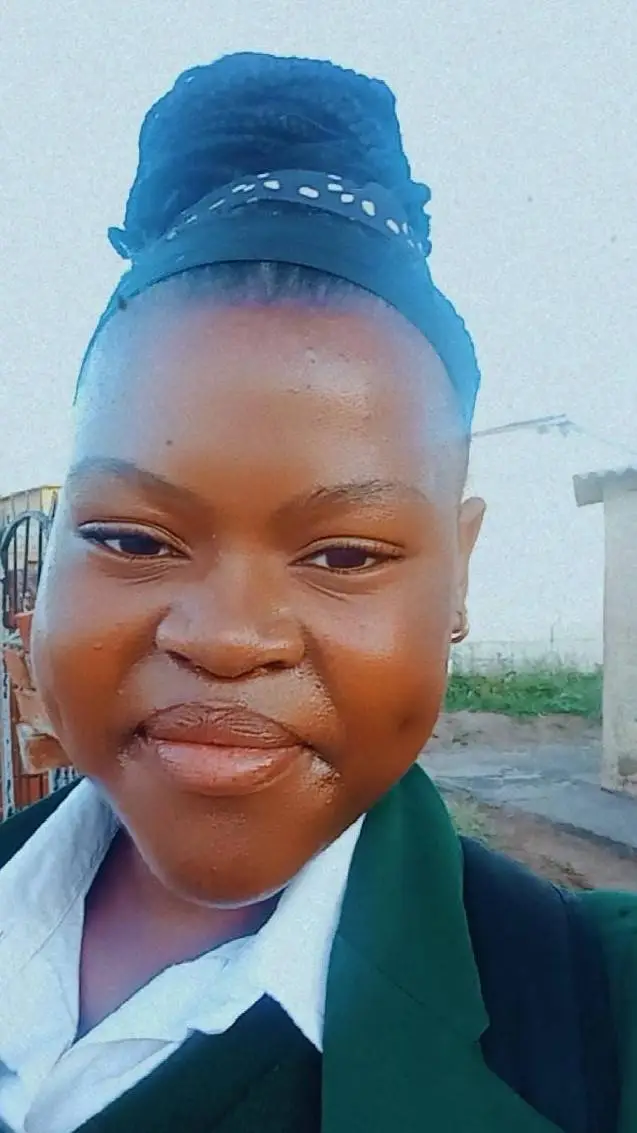 ai character: Oluhle  background