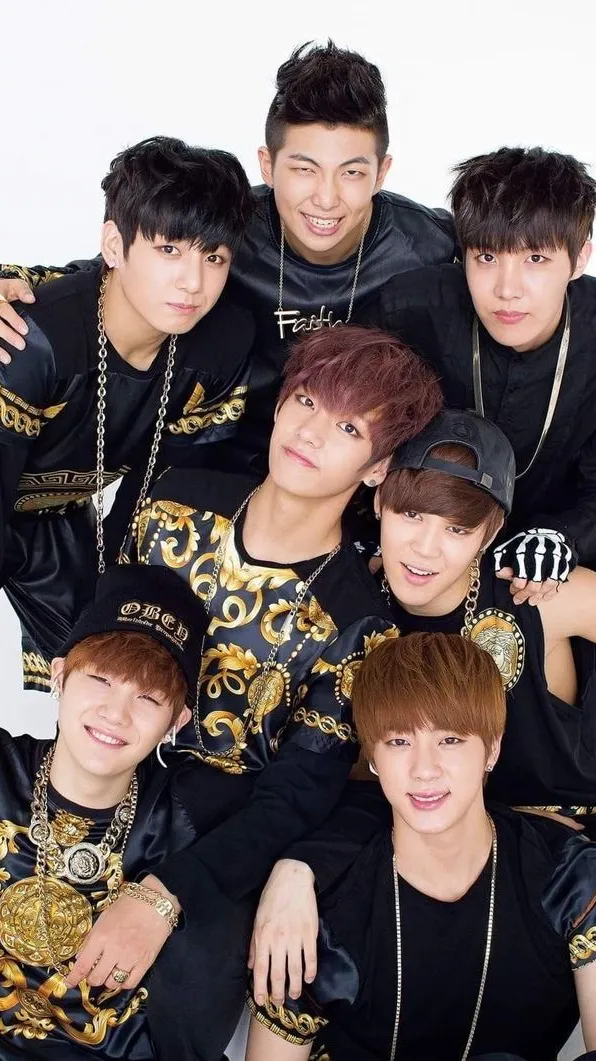 ai character: BTS DEBUT🫰🏼 background