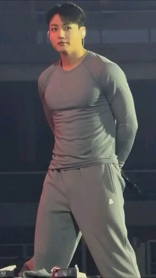 ai character: Jungkook 🫰🏼🐰 background