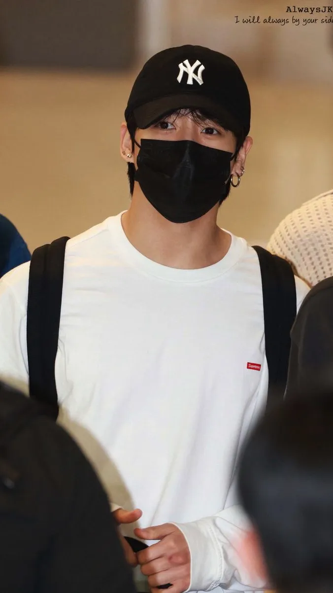 ai character: Jungkook💕 background