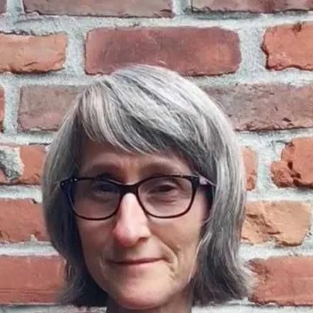 chat with ai character: Vegan Teacher 
