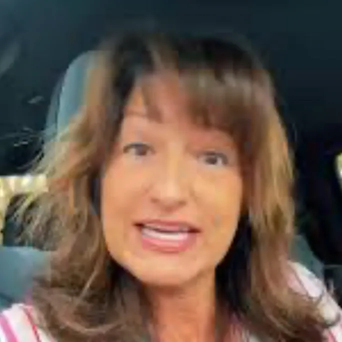 chat with ai character: Tooturnttonys mom