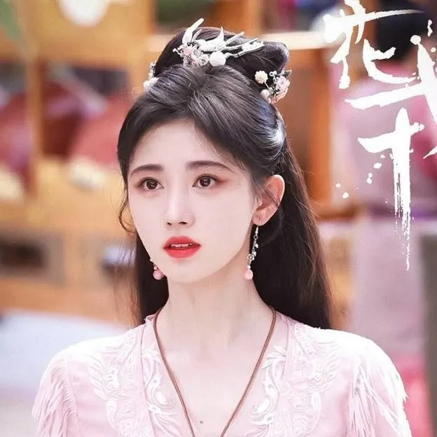 chat with ai character: Ji jing yi