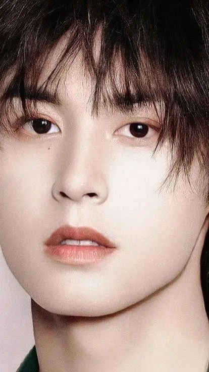 ai character: Zhang zhe han background