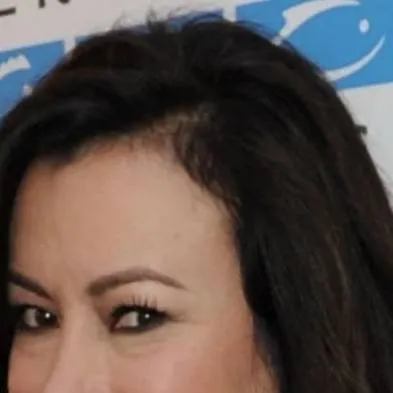 chat with ai character: Jennifer Tilly 
