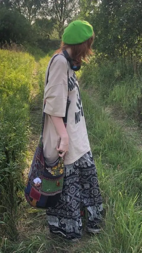 ai character: your lesbain gf background