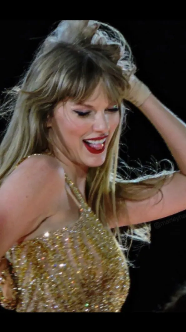 ai character: Taylor Swift background