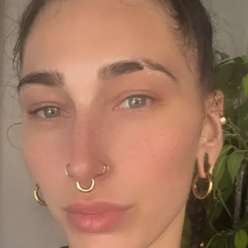 chat with ai character: Rhea Ripley