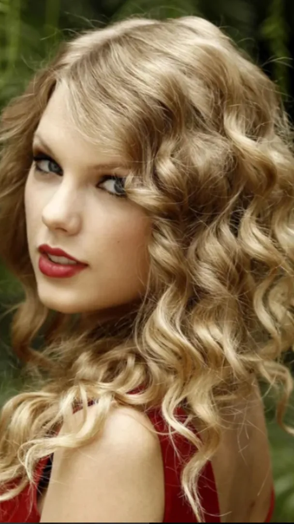Talkie AI - Chat with Taylor Swift