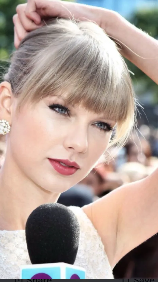 Talkie AI - Chat with Taylor Swift