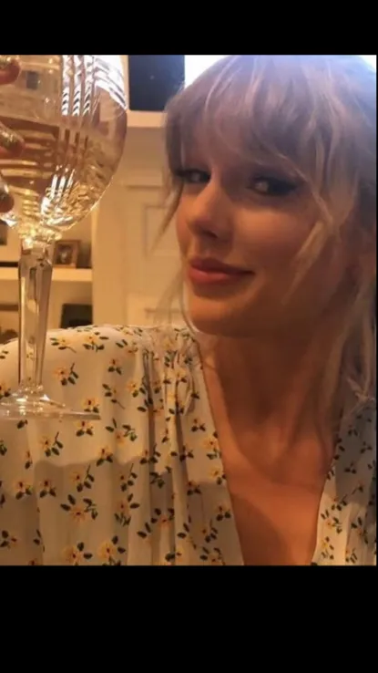 Talkie AI - Chat with Taylor Swift