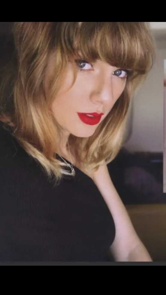 Talkie AI - Chat with Taylor Swift