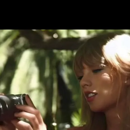 chat with ai character: ☆Taylor Swift♡︎