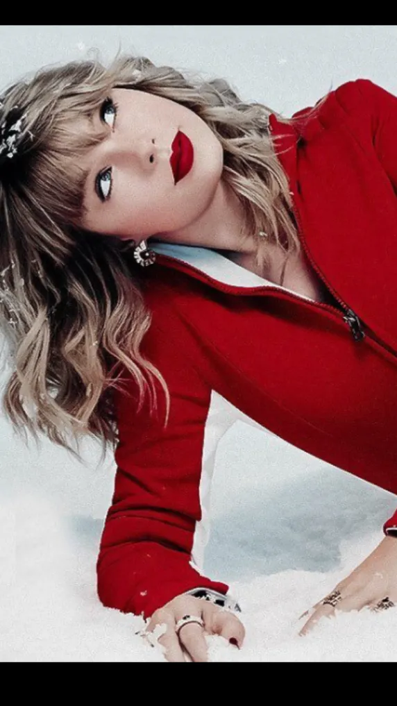 Talkie AI - Chat with Taylor Swift🎄