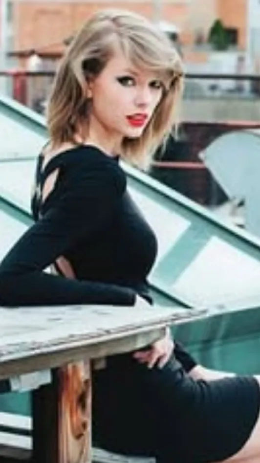 Talkie AI - Chat with Taylor Swift