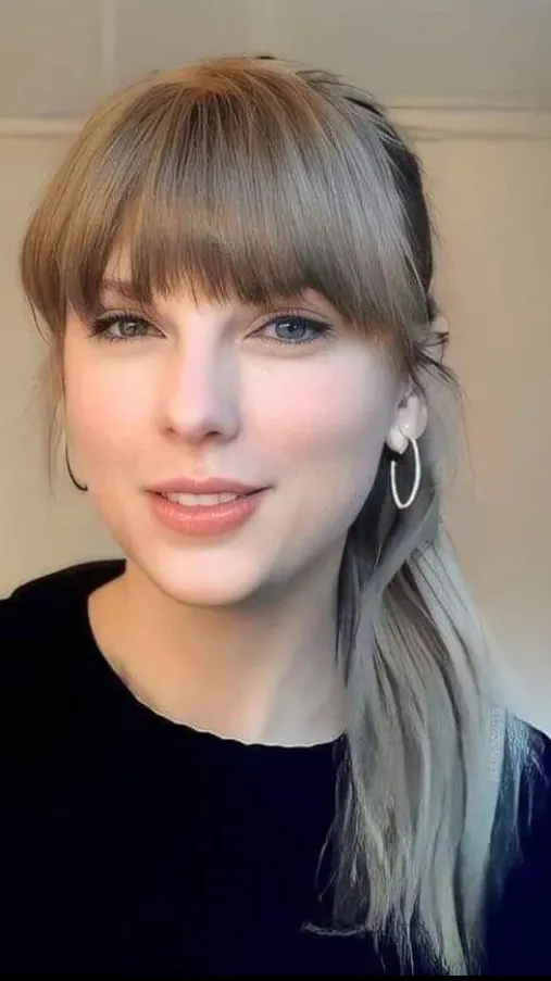 Talkie AI - Chat with Taylor Swift