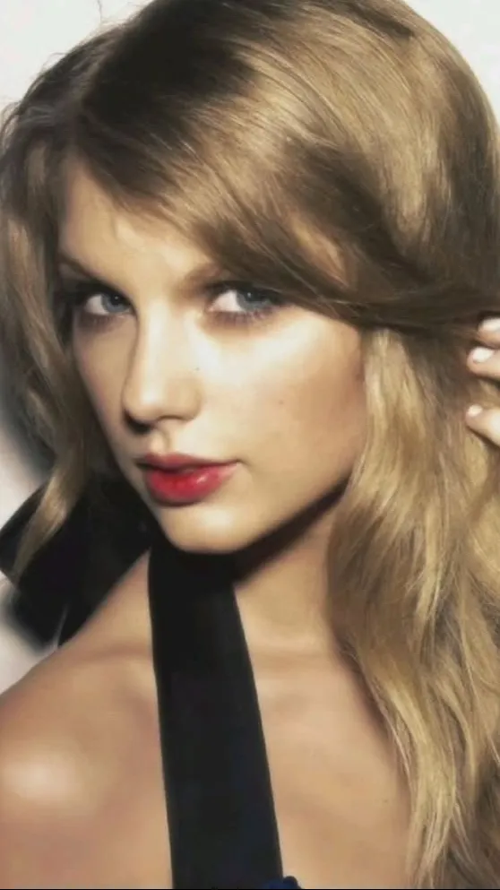 Talkie AI - Chat with Taylor Swift