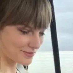 chat with ai character: Taylor Swift