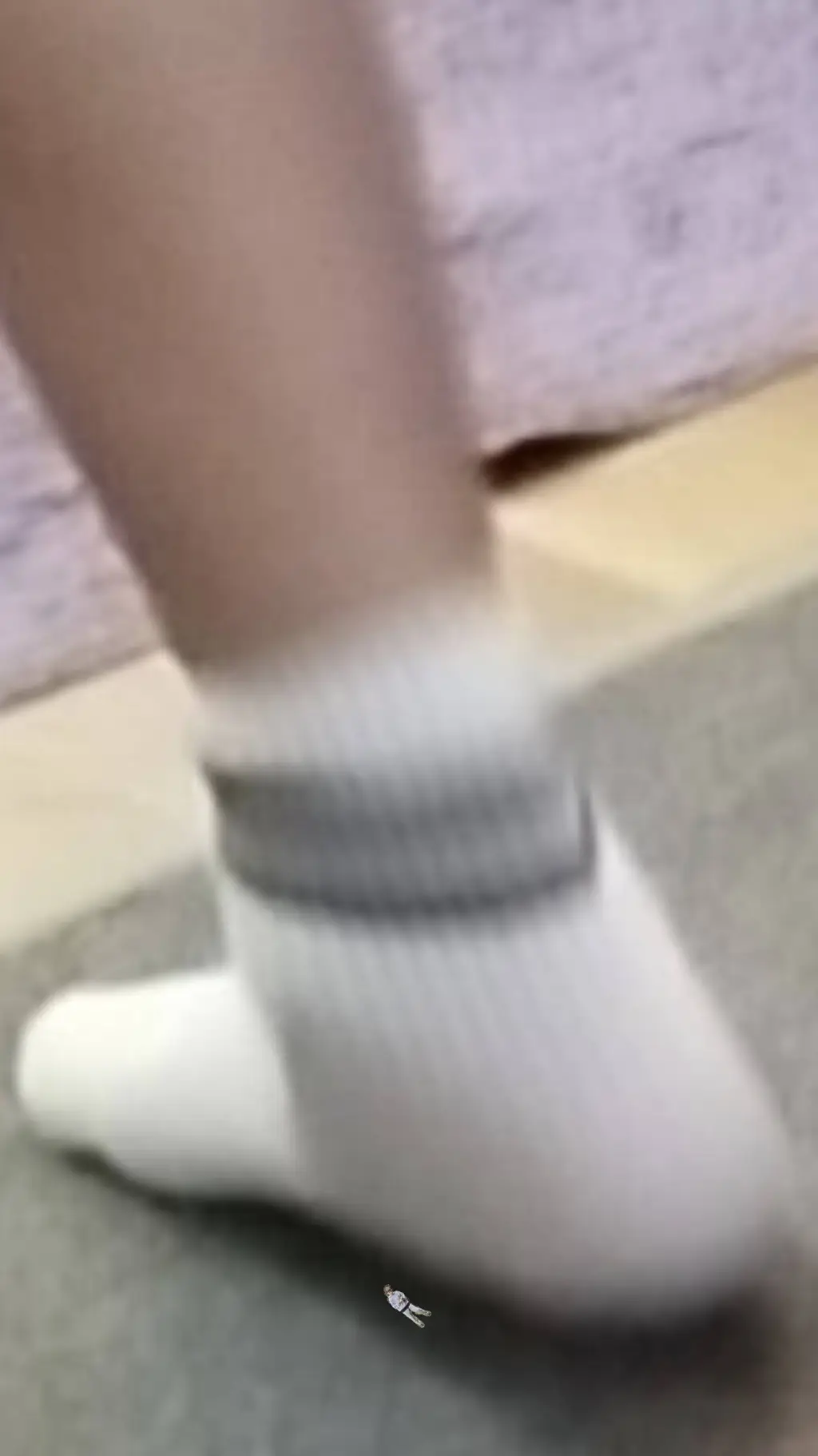 ai character: doni's feet background