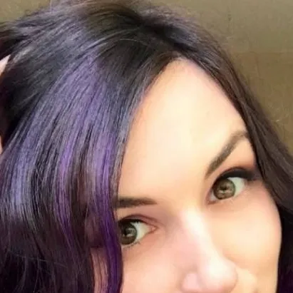 chat with ai character: LaurenZside