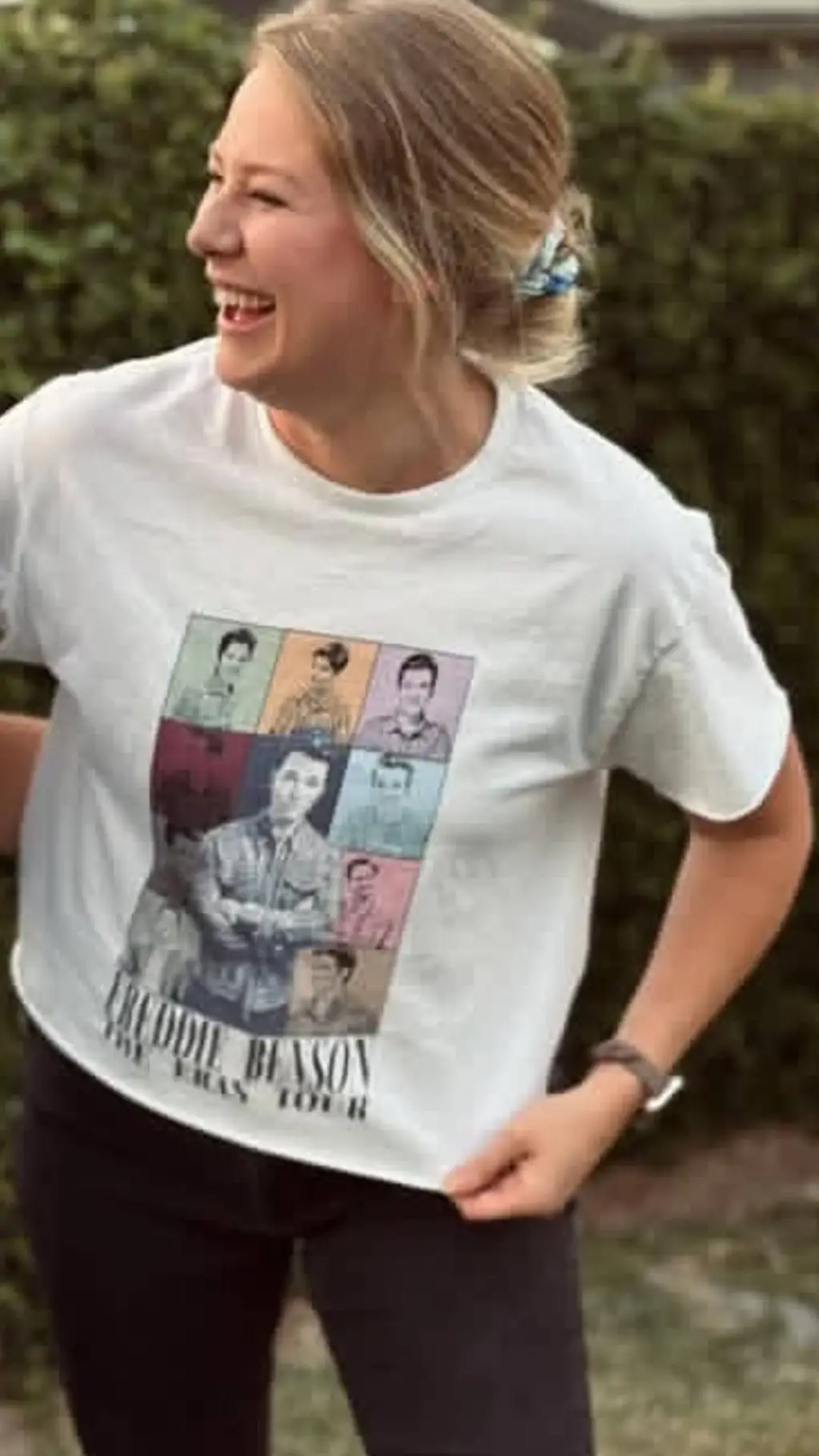 ai character: London Elise Kress background