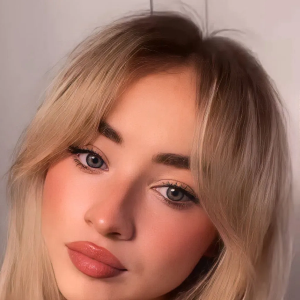 chat with ai character: Katie Black 