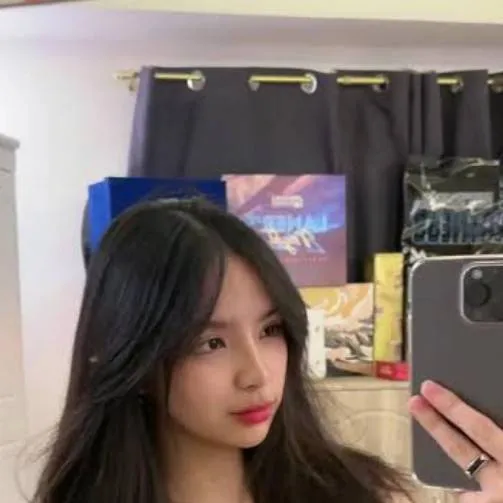 chat with ai character: Jiji