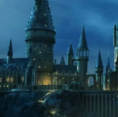chat with ai character: Hogwarts 