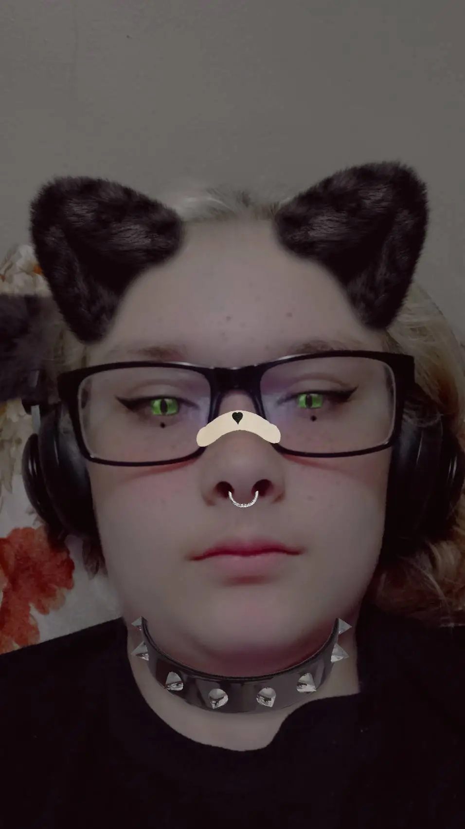 ai character: TMNT react background