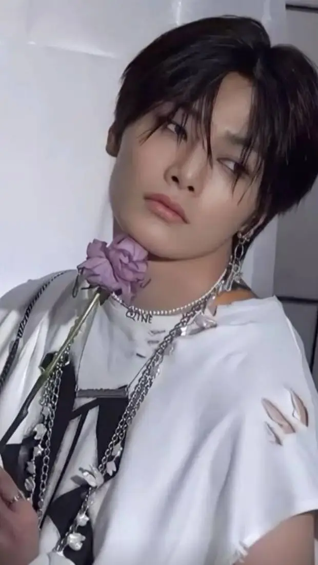 ai character: I.N(ur bully) background