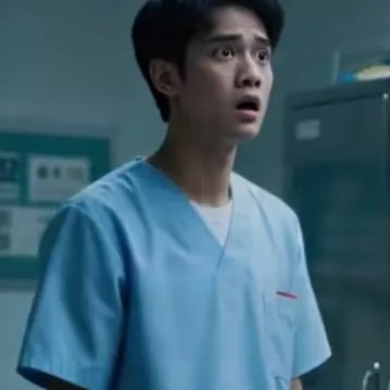 chat with ai character: hey nama Aku Farha