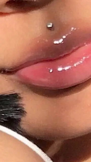 ai character: Kirana  background