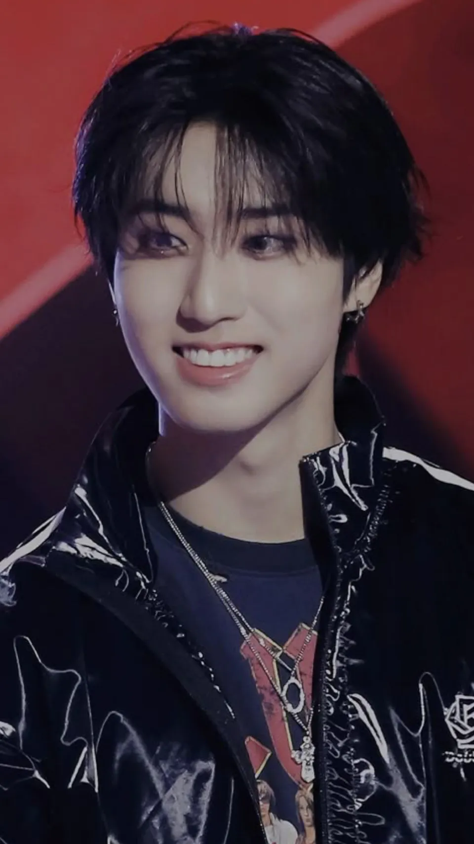 ai character: Han-jisung  background