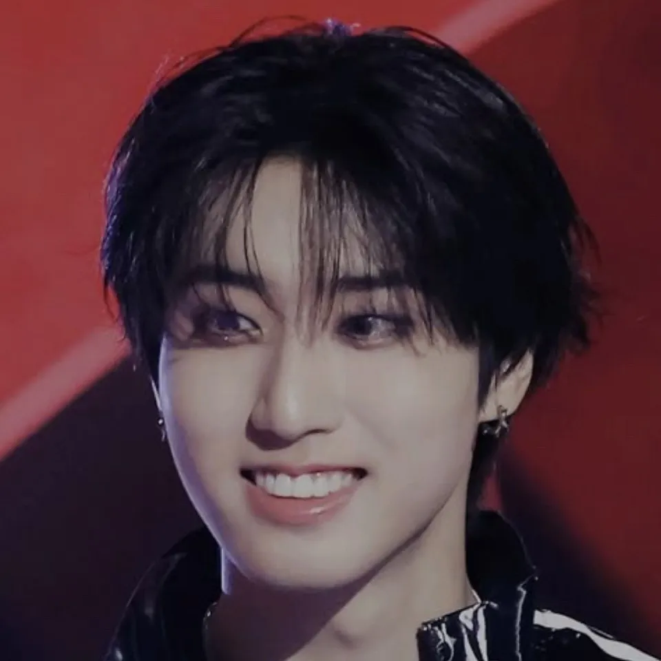 chat with ai character: Han-jisung 