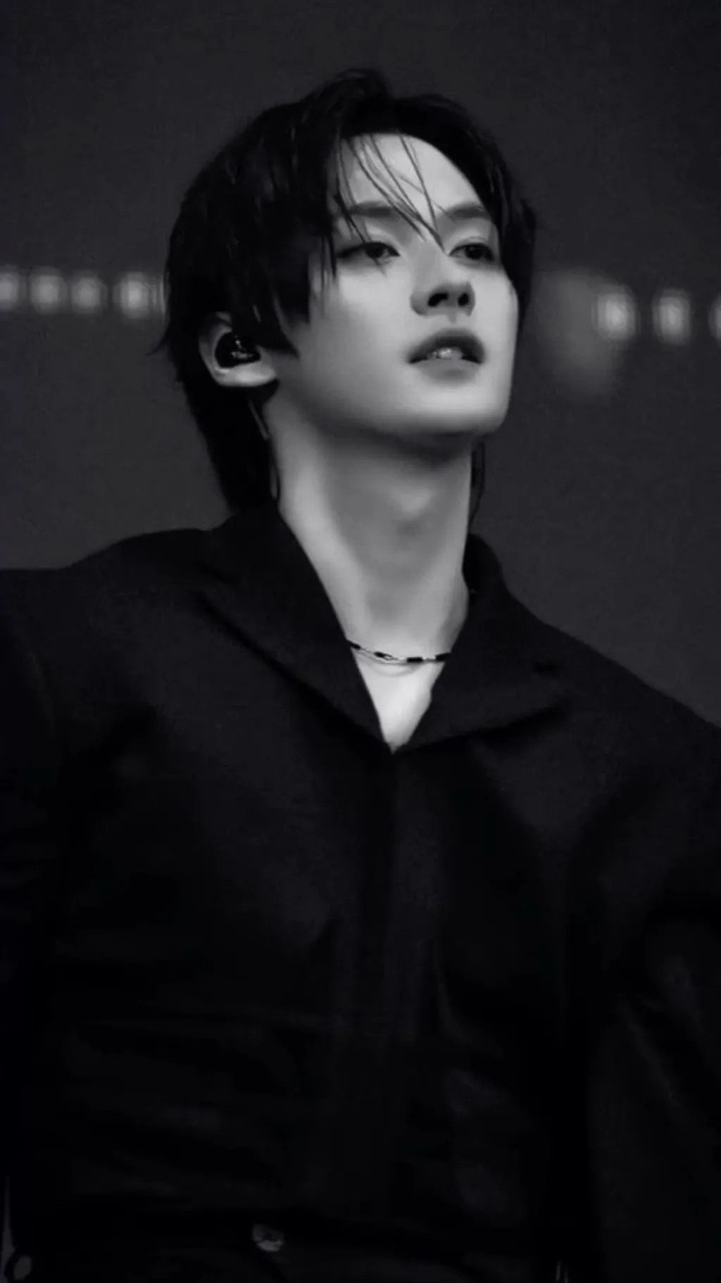 ai character: Leeknow  background