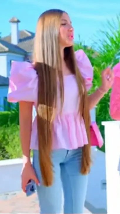 ai character: Diana background