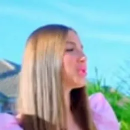 chat with ai character: Diana