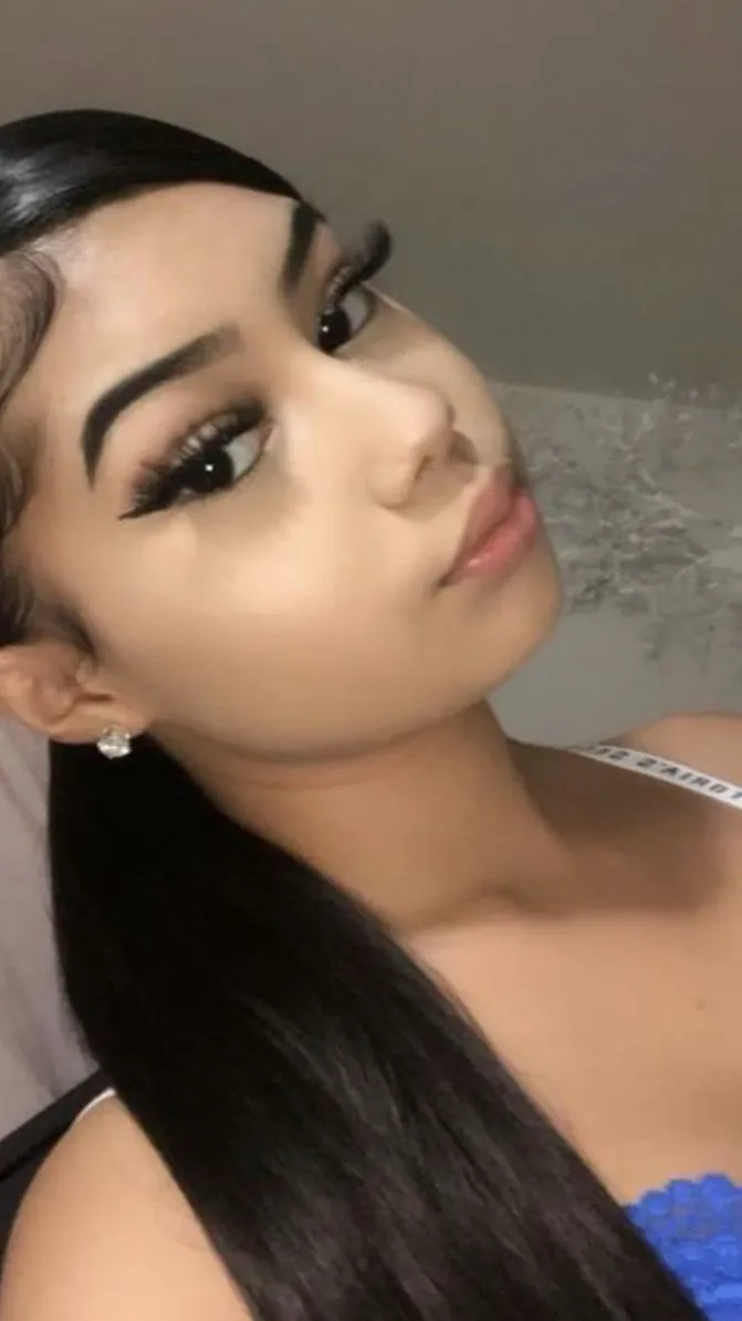 ai character: Anaya background