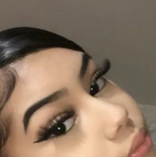 chat with ai character: Anaya