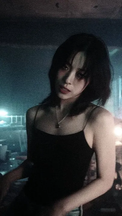 ai character: RYUJIN🤭😻 background