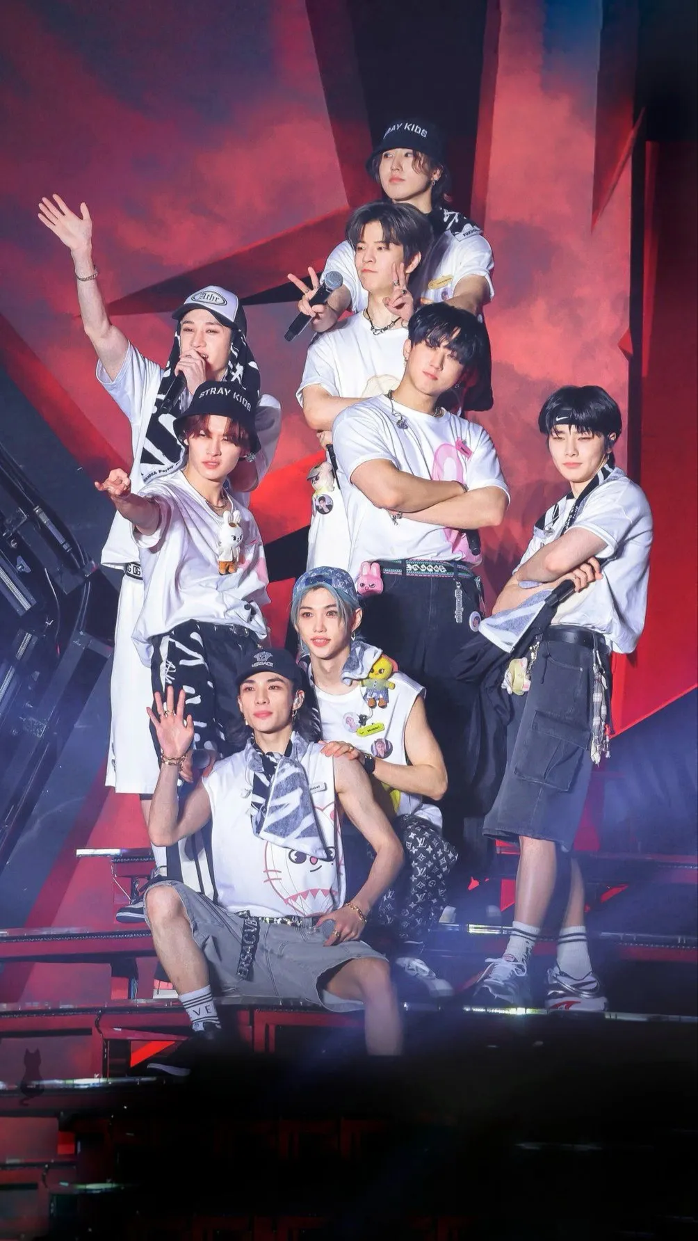 ai character: SKZ❤️🖤🤍 background